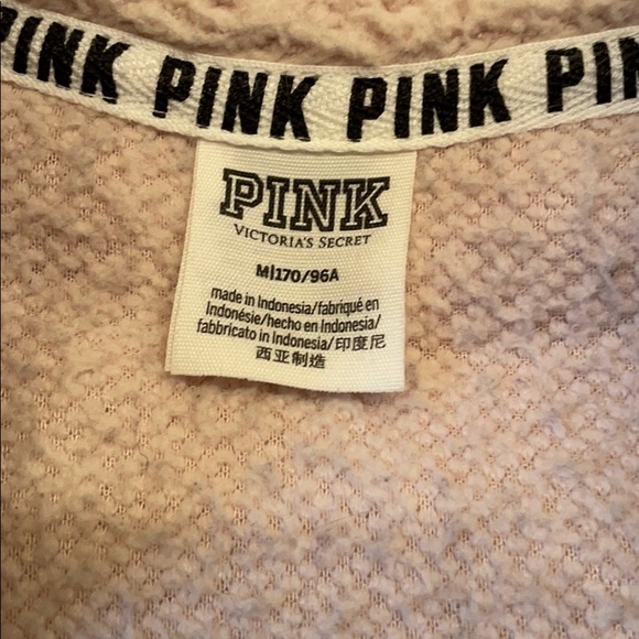Pink Sherpa pull over - Picture 2 of 3